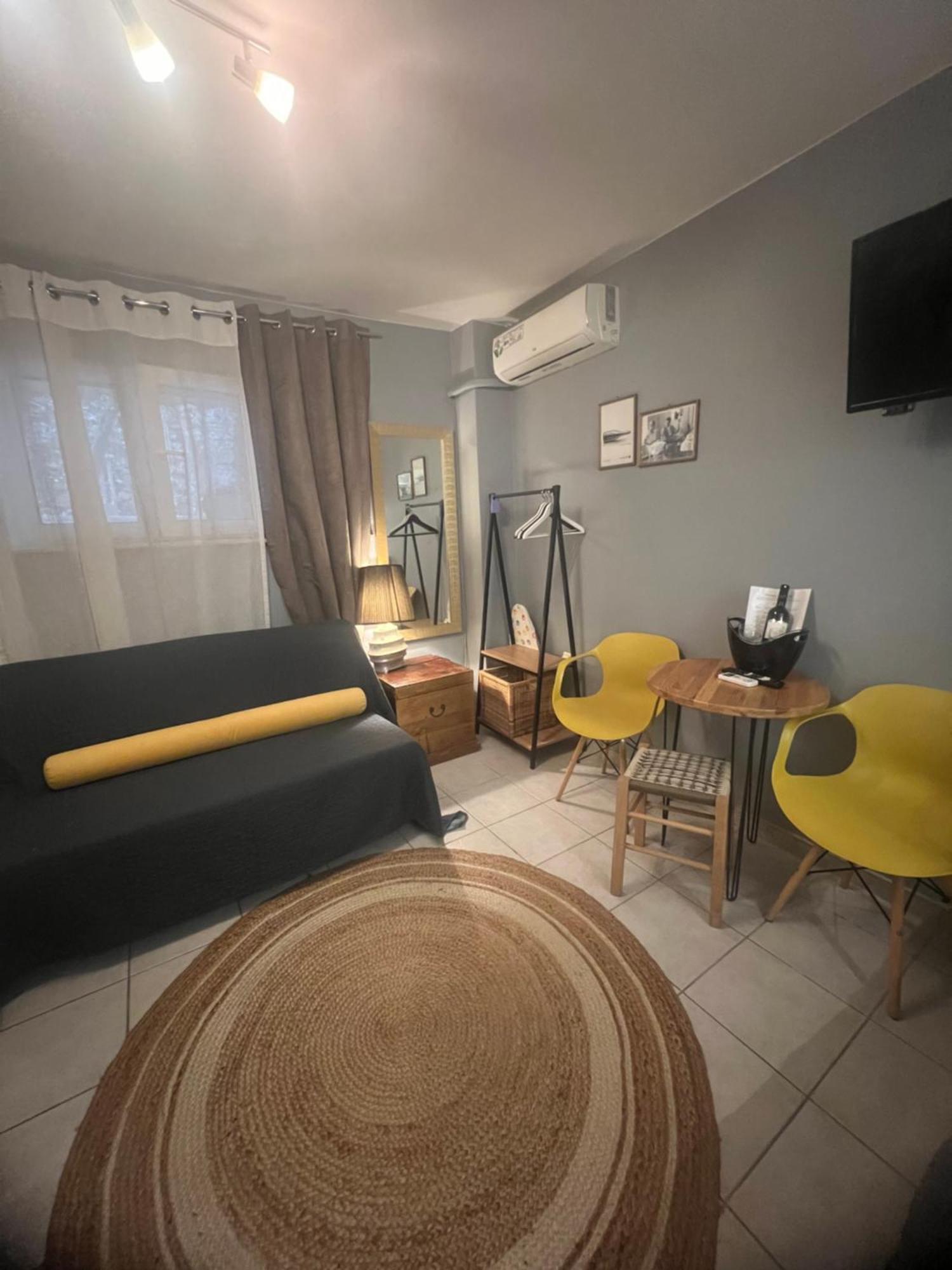 Lamda Vintage Appartment Ateny Zewnętrze zdjęcie
